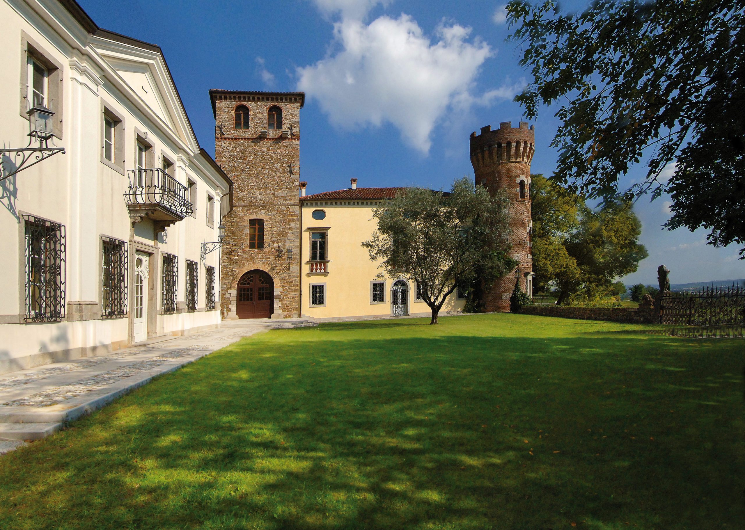 Castello di Buttrio Buttrio UD scaled