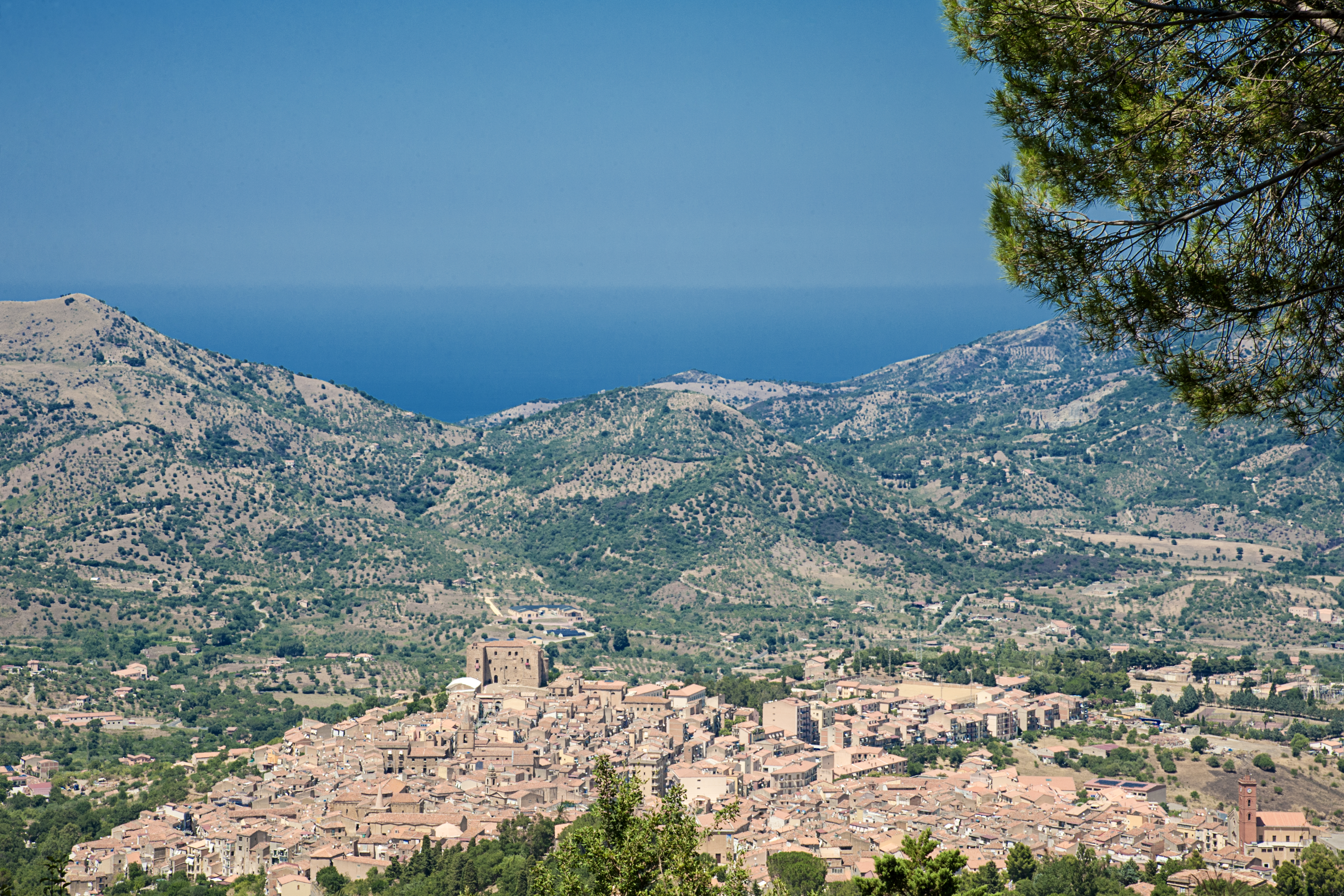 11 PANORAMA MEDITERRANEO