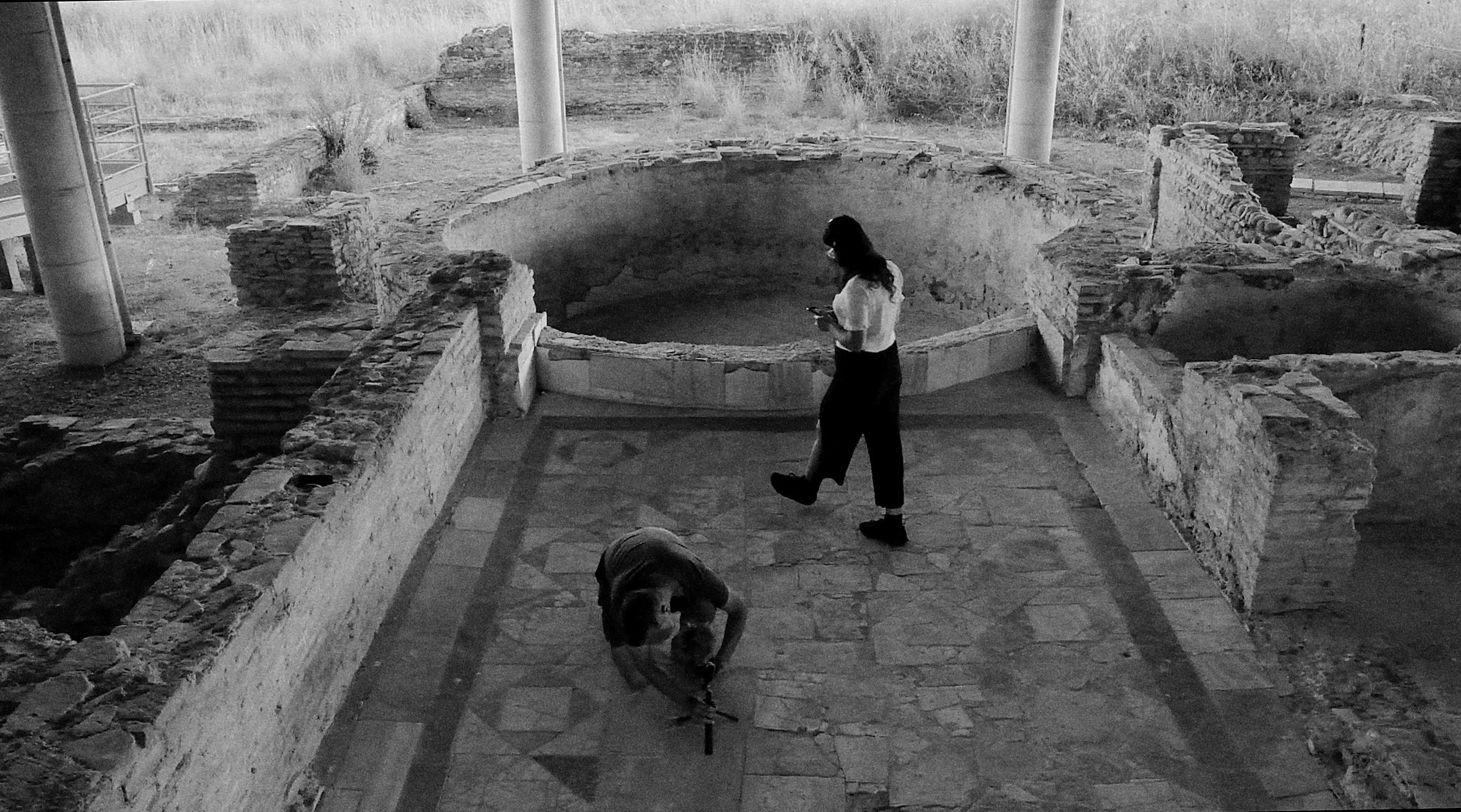 In ruins residency 2022 The New Liquidity Villa Romana Palazzi di Casignana photo Armando Perna