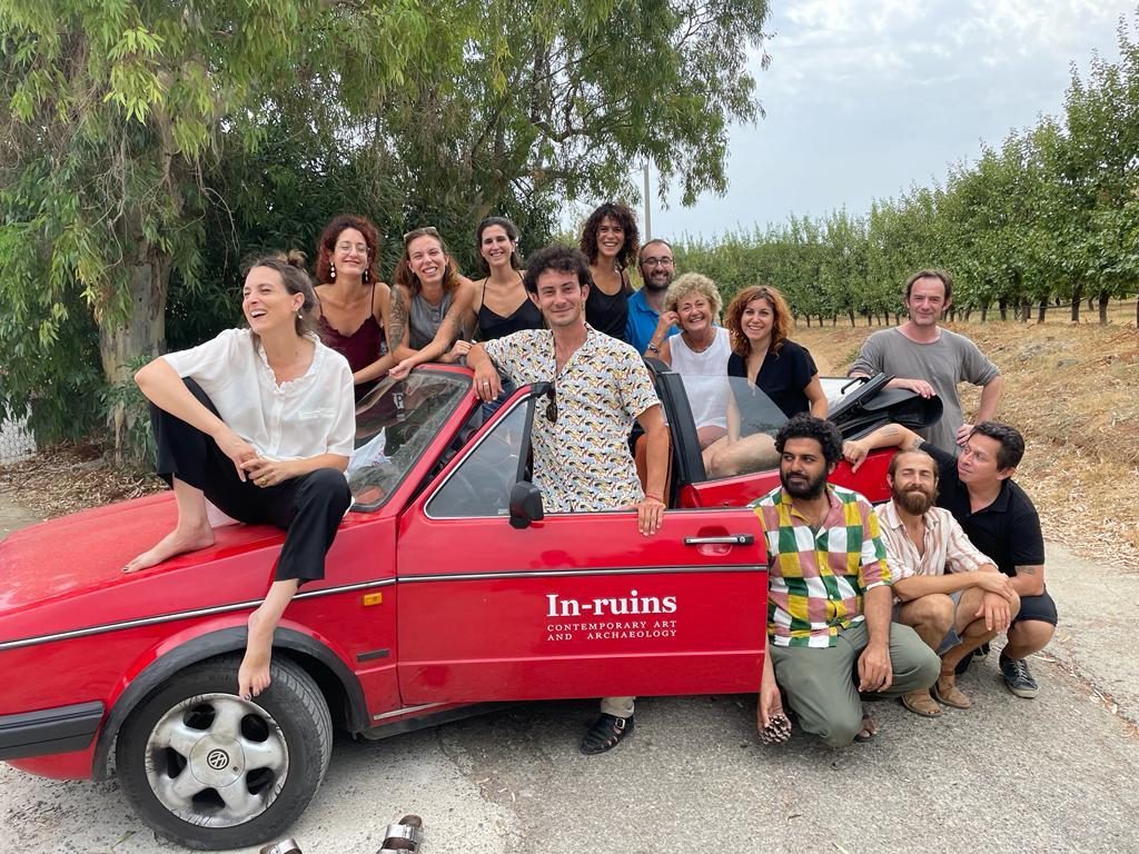 In ruins residency 2023 da sx Giulia Curra Maria Luigia Gioffre Matilde Sambo Mariona Canadas Nicola Guastamacchia Roberta Garieri Nicola Nitido Marina Nissim Beatrice Celli Akshay Mahajan Pedro Murua Simon Bellouard Arie Ak