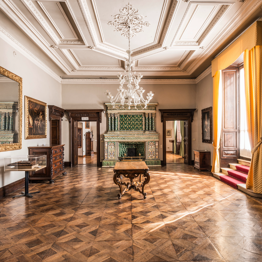 Quadrato sala camino
