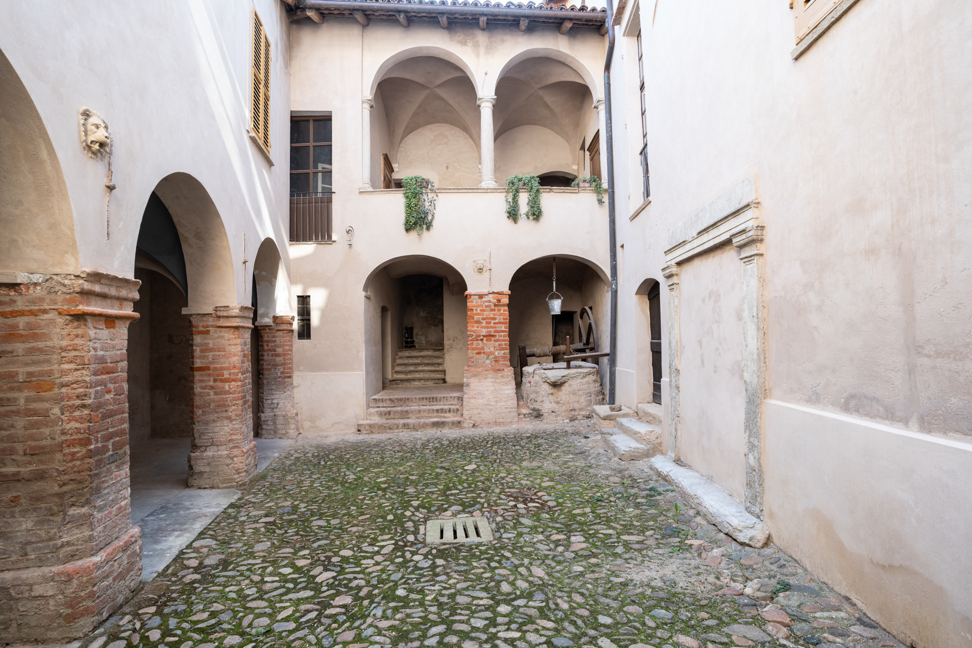 Cortile pozzo