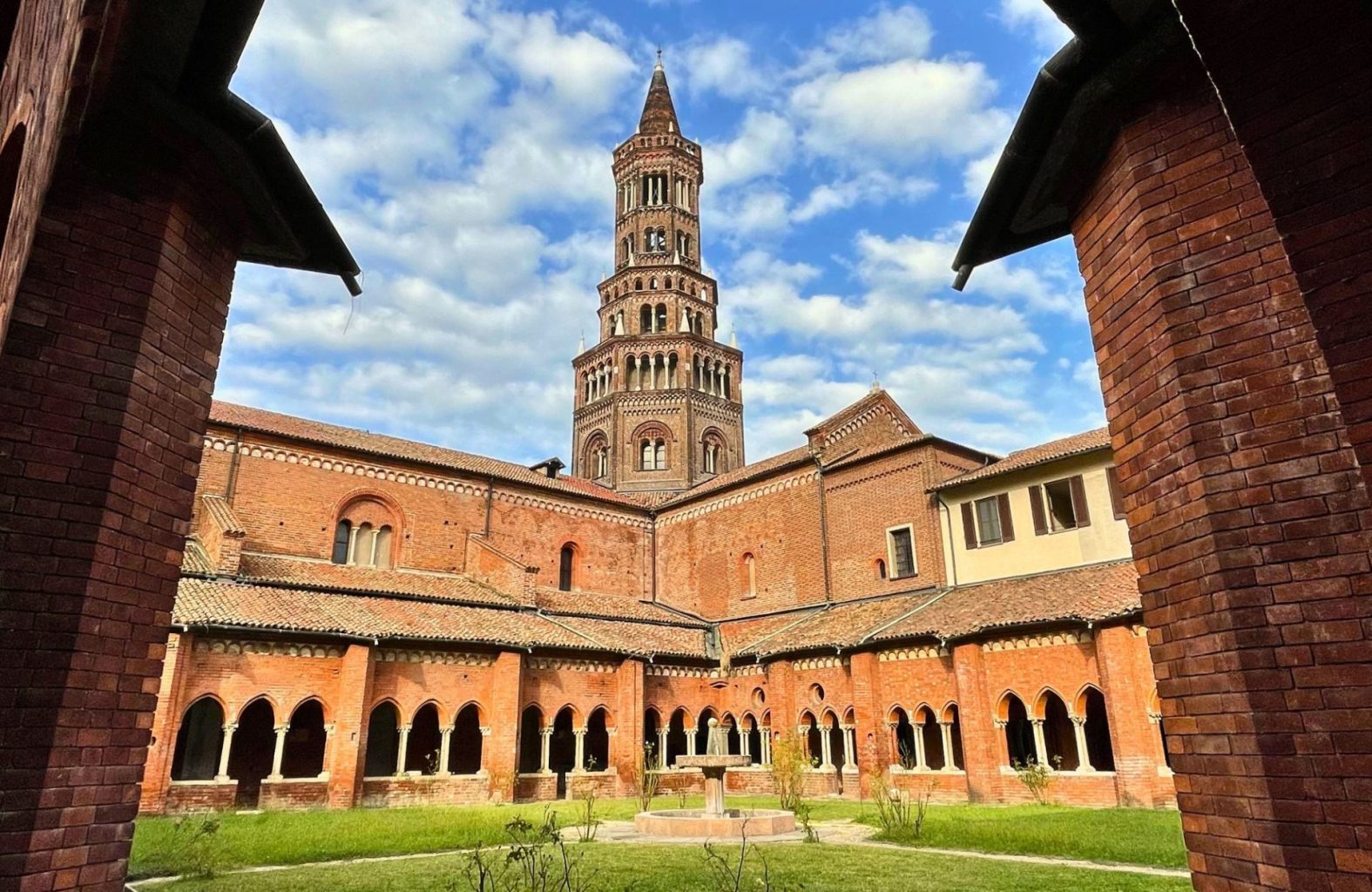 Abbazia chiaravalle copertina scaled